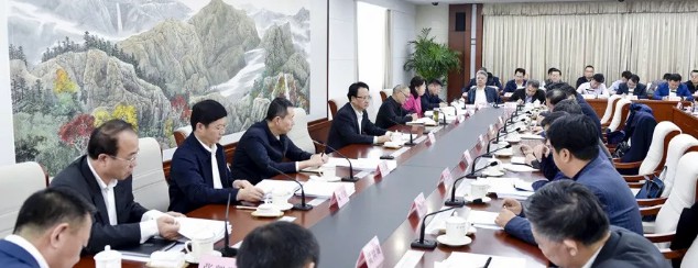 党中央.jpg